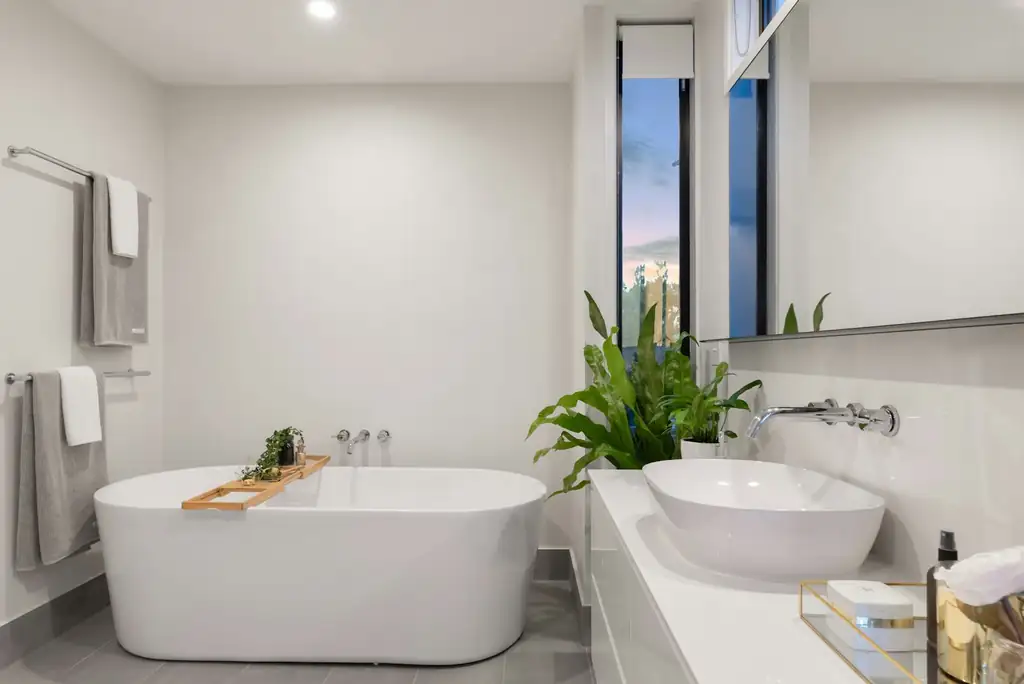 Deep Cleaning vs. Regular Cleaning: What's the Difference?